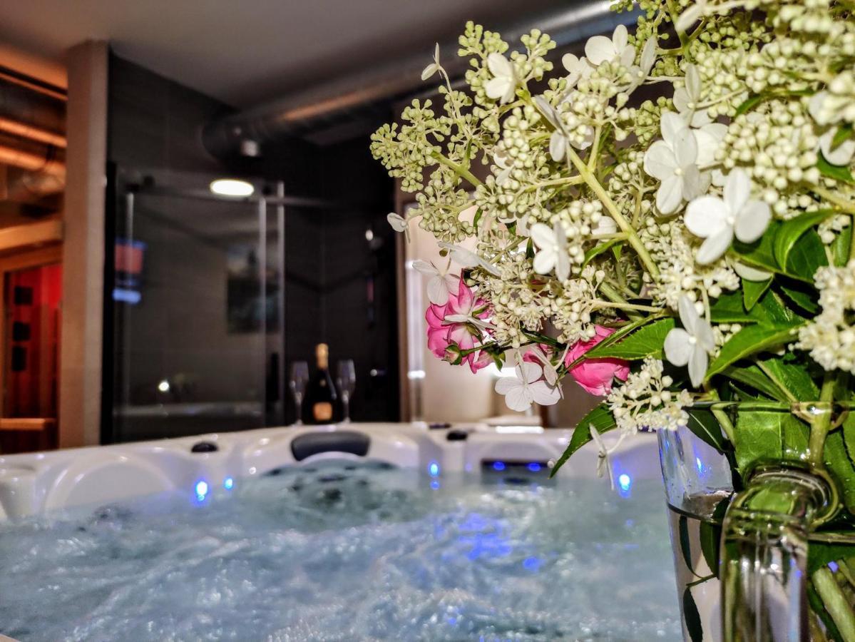 Grand Spa Harrachov: Luxury Wellness Apartment with Jacuzzi & Sauna Exterior photo
