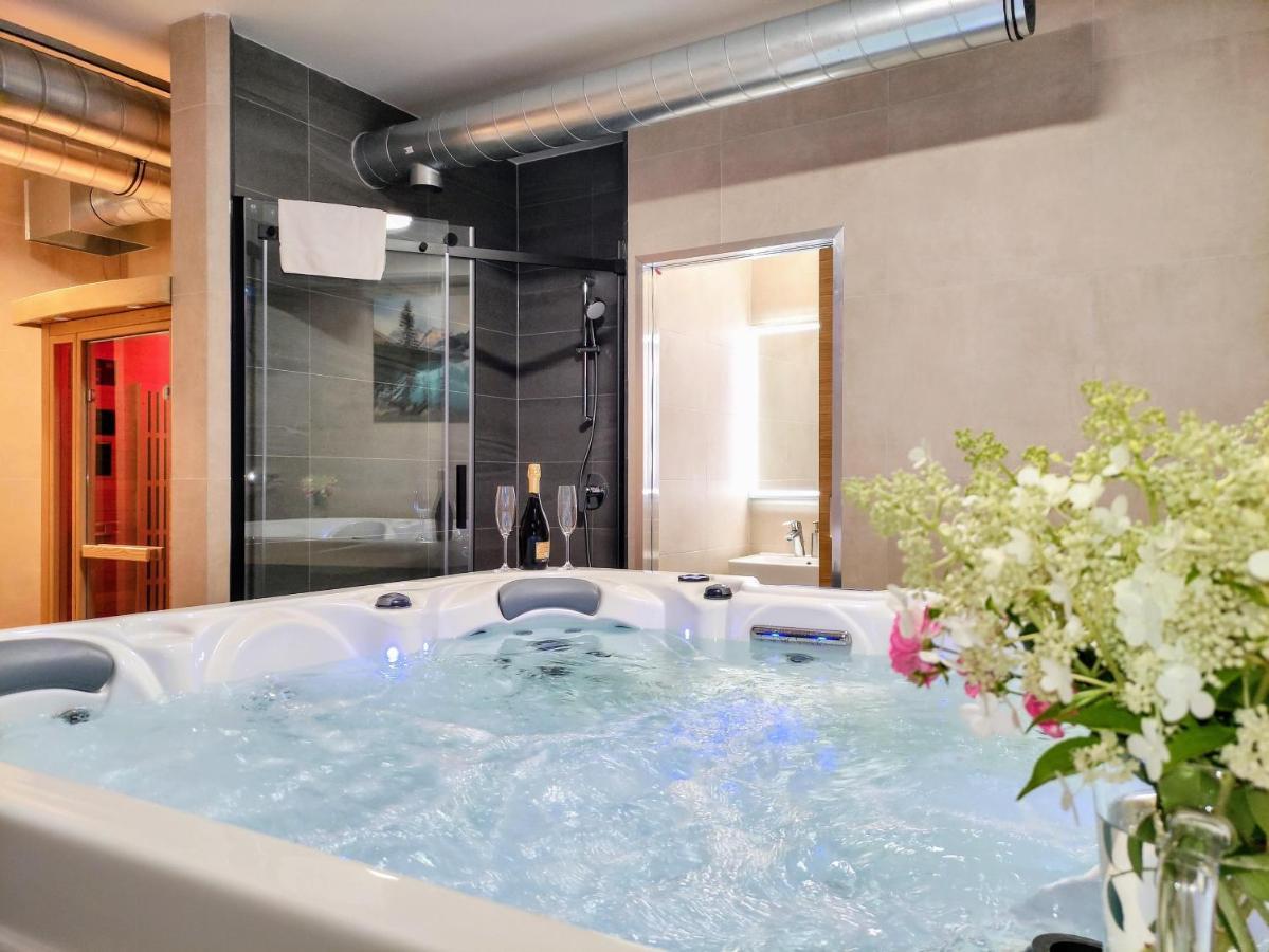 Grand Spa Harrachov: Luxury Wellness Apartment with Jacuzzi & Sauna Exterior photo